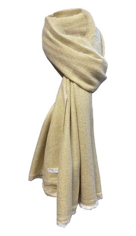 Luxury Cashmere Scarves .